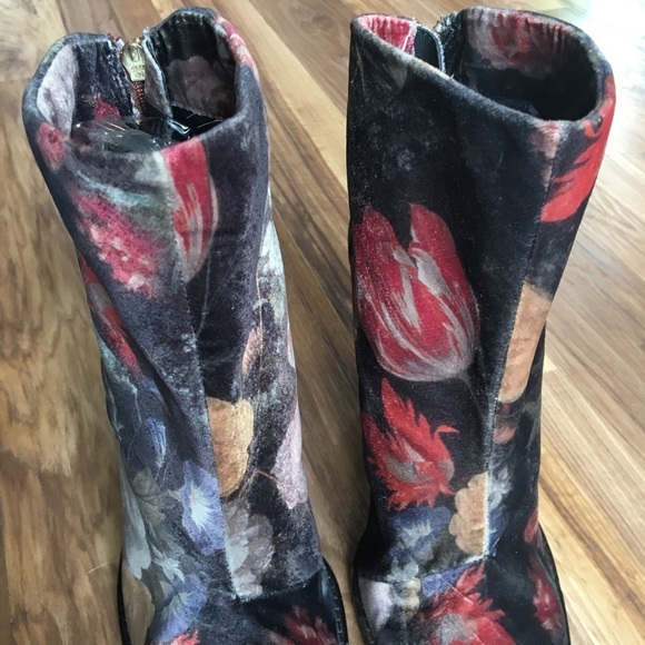 Joie Blayze Floral Print Velvet Booties - Picture 6 of 8